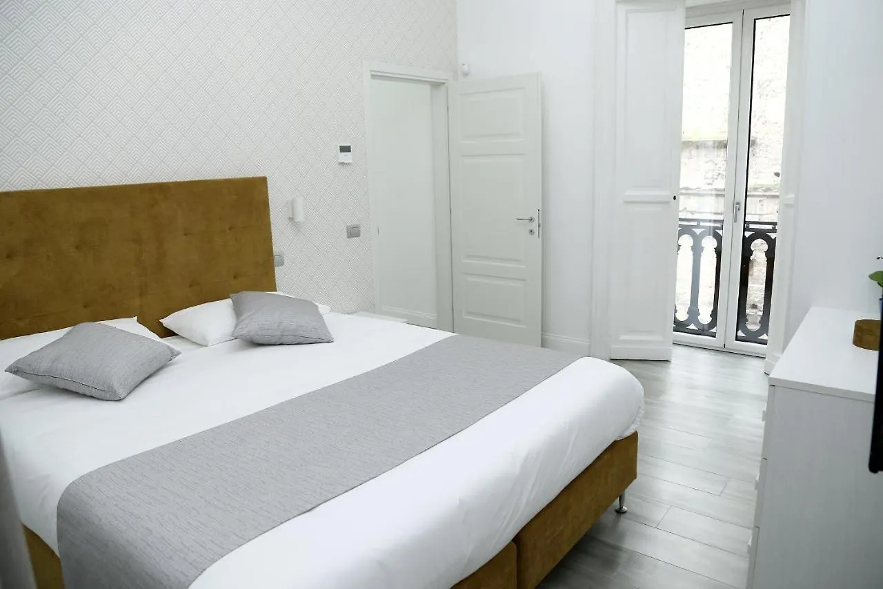 Duomo Platinum Apartments Naples 0*,
