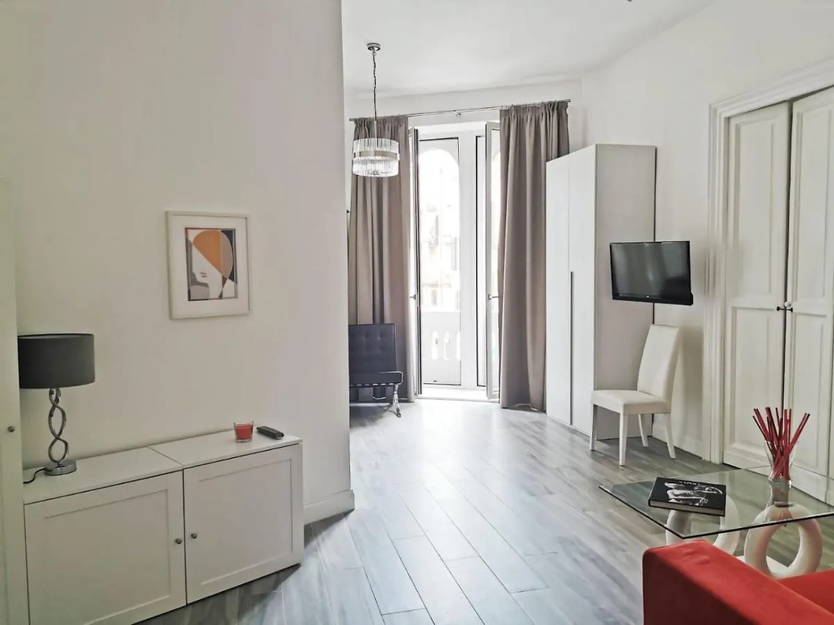 Duomo Platinum Apartments Naples