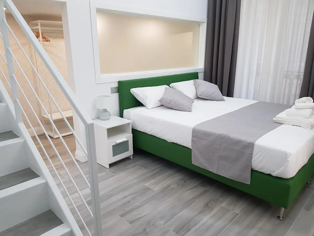 Duomo Platinum Apartments Naples Italy