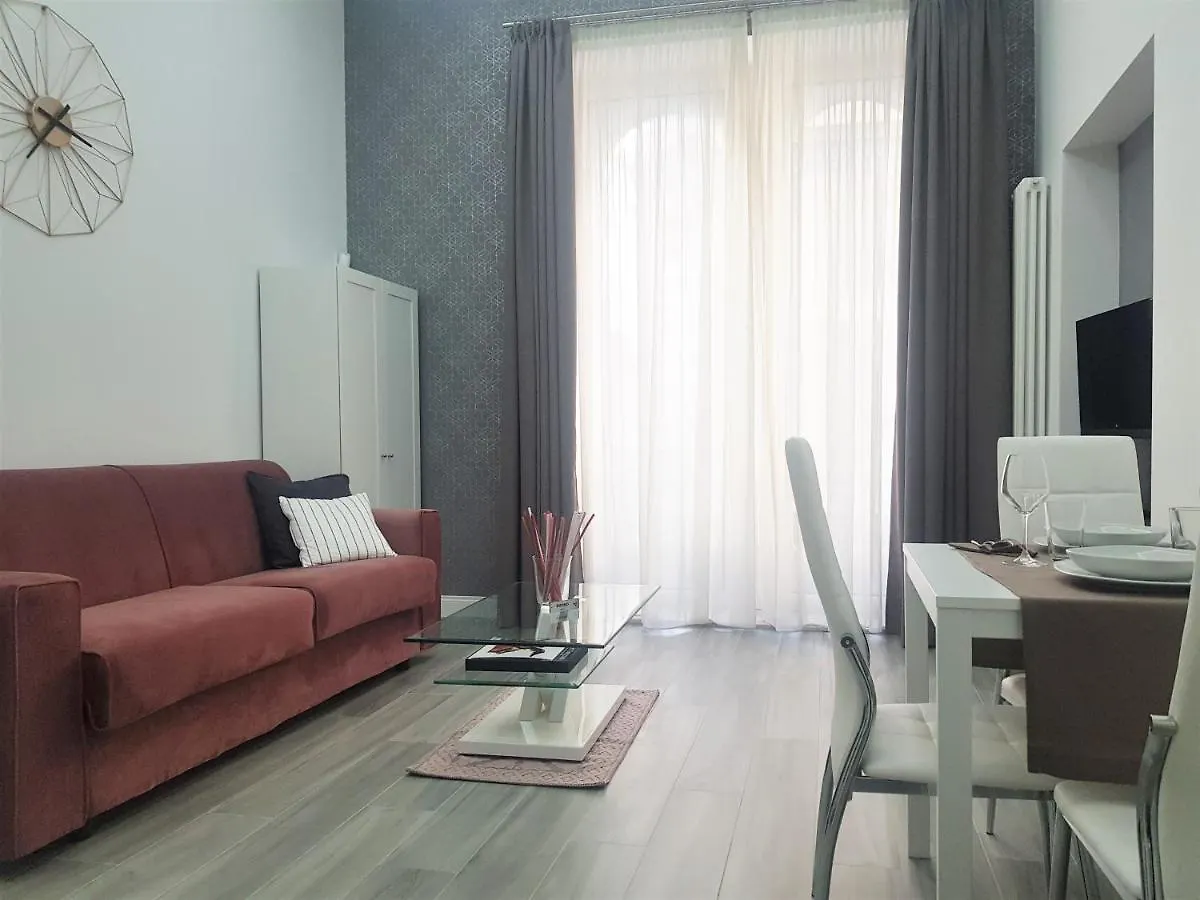 Duomo Platinum Apartments Naples Italy