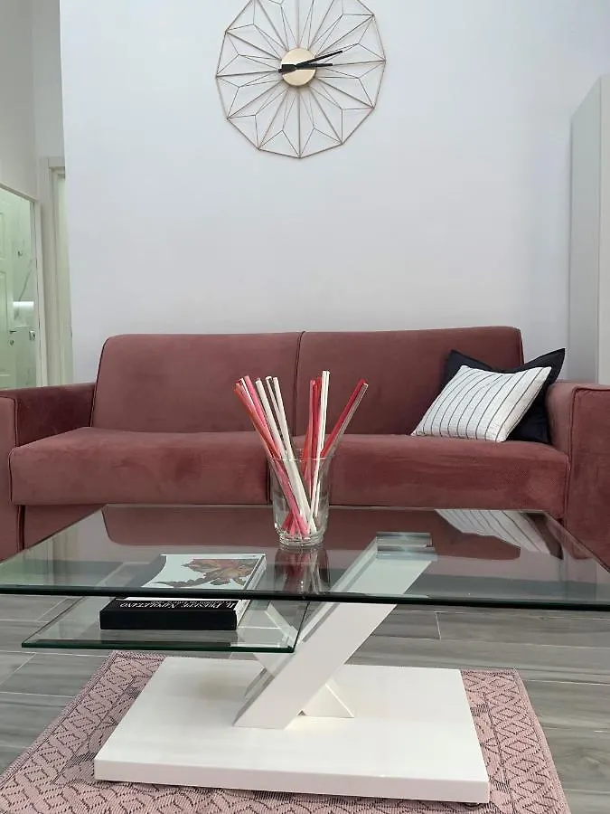 Duomo Platinum Apartments Naples Italy