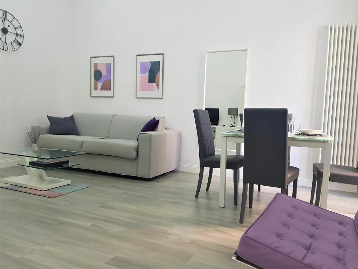 Duomo Platinum Apartments Naples 0*,