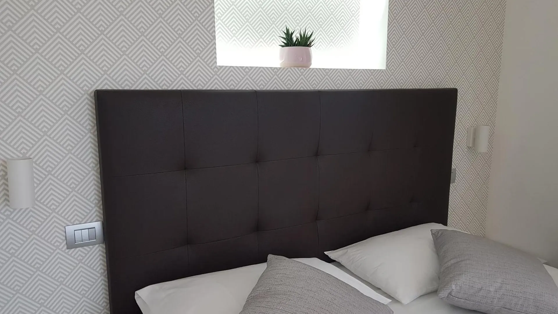 Duomo Platinum Apartments Naples